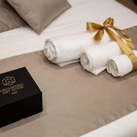 Geometric Art 4* Μπάρι