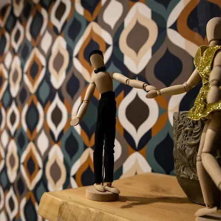 Πανσιόν Geometric Art 4*