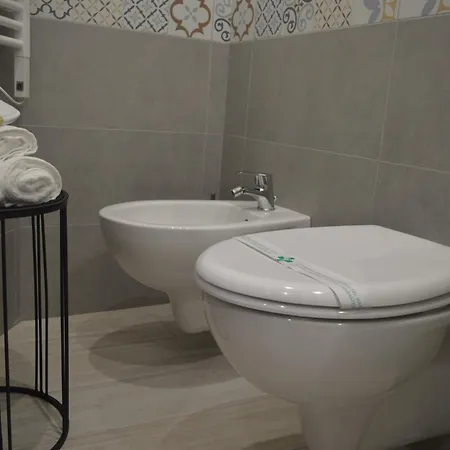 Geometric Art 4* 바리