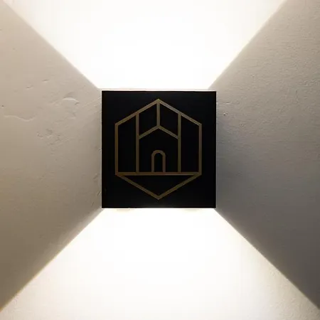 بيت ضيافة Geometric Art