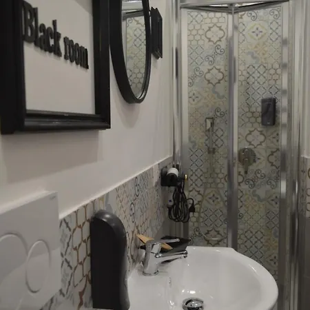 Geometric Art 4* Bari