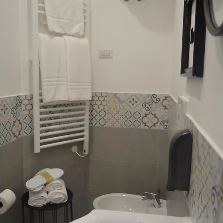 Geometric Art Penzion