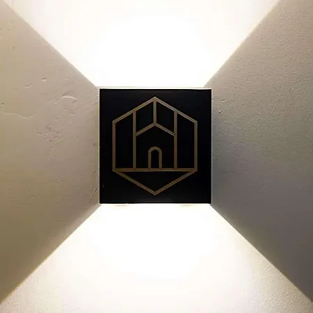 بيت ضيافة Geometric Art باري