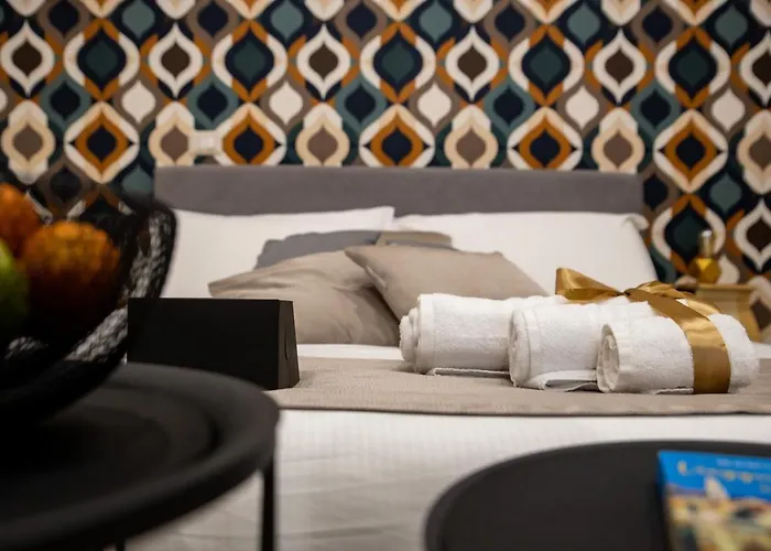 Geometric Art ゲストハウス バーリ