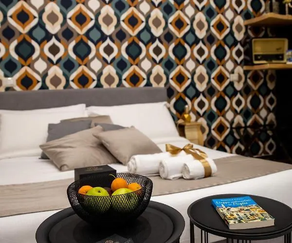 Geometric Art 4* バーリ