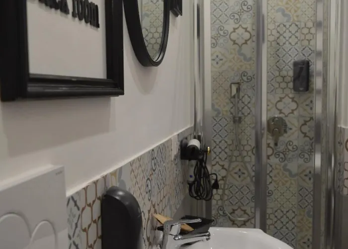 Geometric Art 4* バーリ