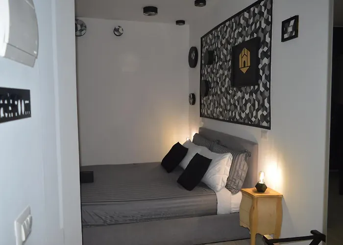 Geometric Art ゲストハウス 4*